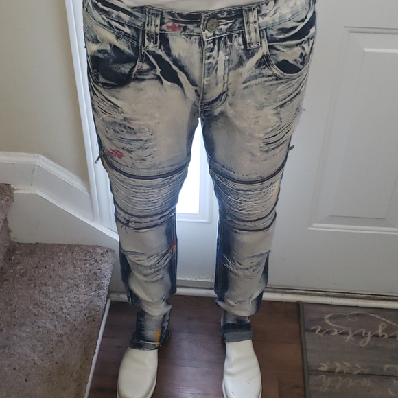 Jeans - Picture 1 of 3